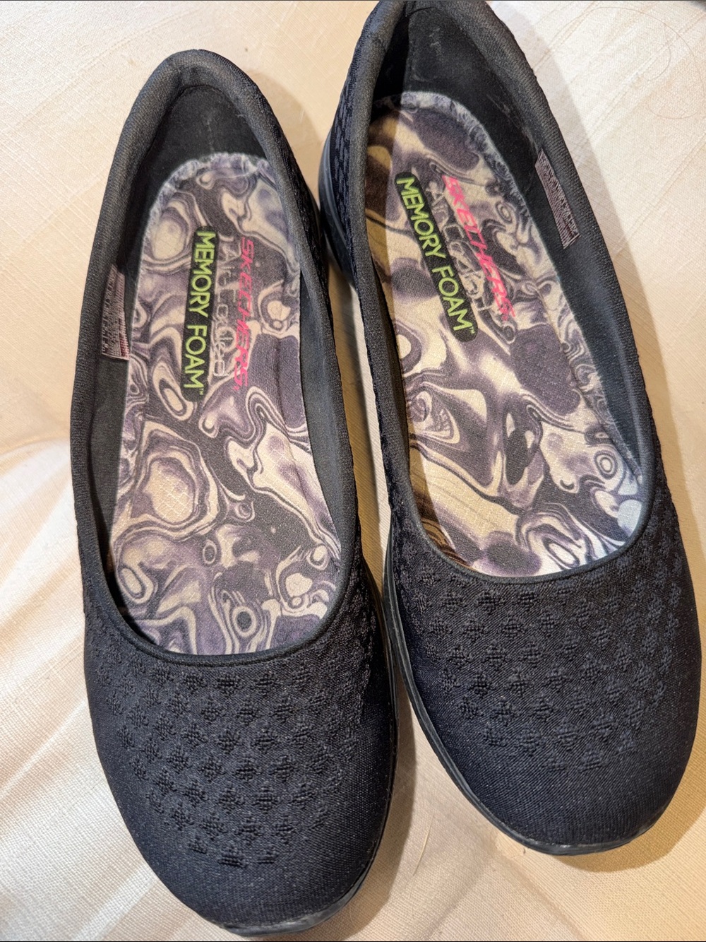 Skechers Women's Air Cooled Memory Foam Black Ballet Flats Size 8